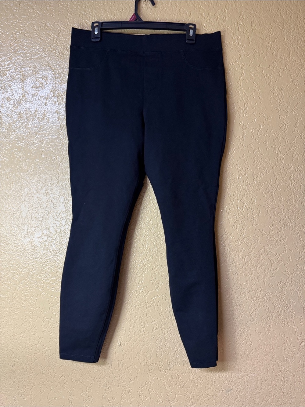 Terra & Sky Black Ponte Skinny Leggings
